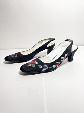 VTG DeLiso Debs EUC Black Embroidered 2.5" Slingback Heel Shoe 9.5 S Vintage